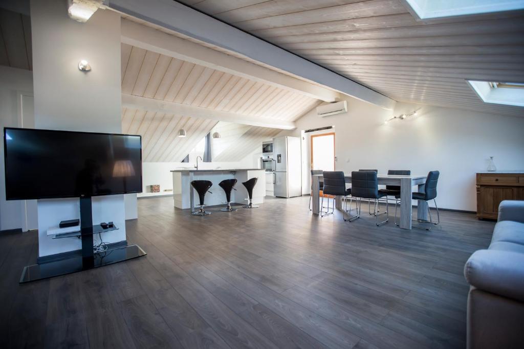 Appartement Sherlock Loft by Connexion 14 Avenue de Grasse 06400 Cannes