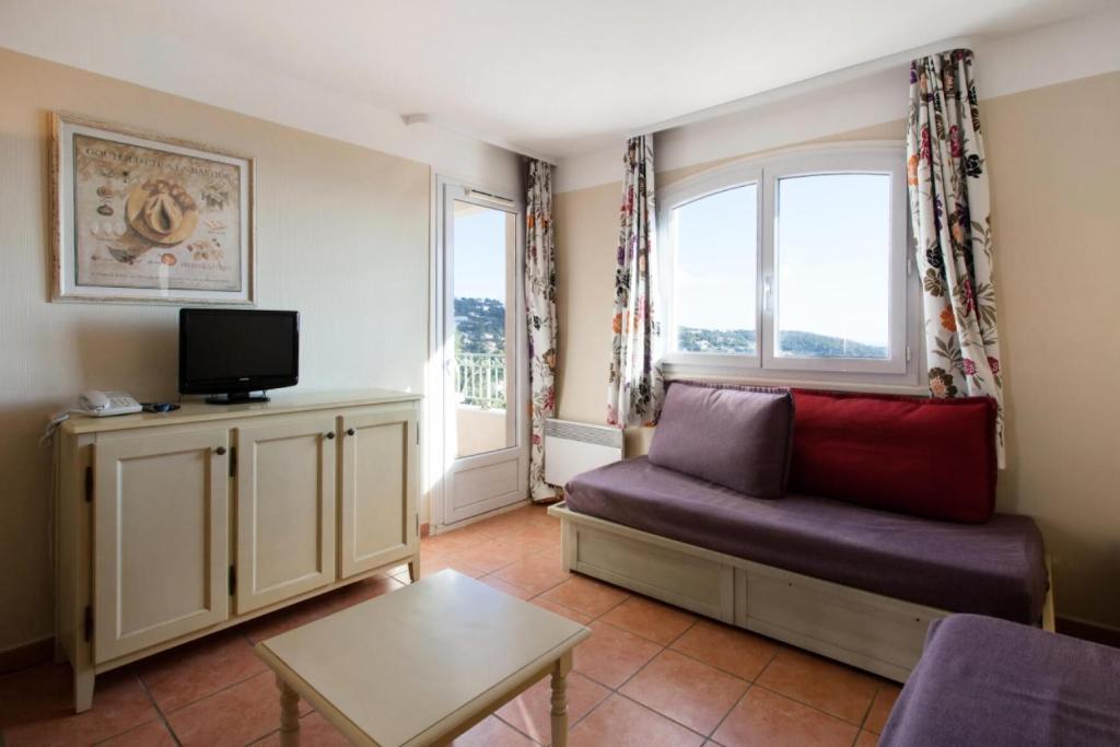 SHOWTIME NATURISTE PORT NATURE 6 parking privé clim ascenseur vue mer