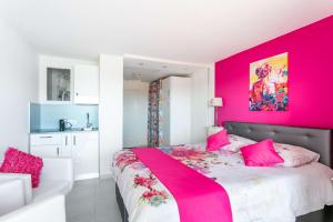 Silver Line Naturist Port Venus