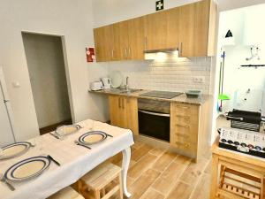 Silvia Apartments