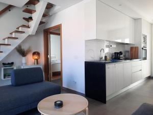 Sitius 5B - NEW seaview apartment with rooftop terrace in historical centre Sitio da Nazaré
