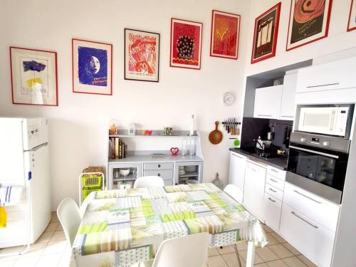 Appartement Six-Fours-les-Plages, 3 pièces, 4 personnes - FR-1-316-73 Six-Fours-les-Plages france