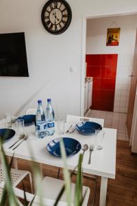 SK Apartments - Red