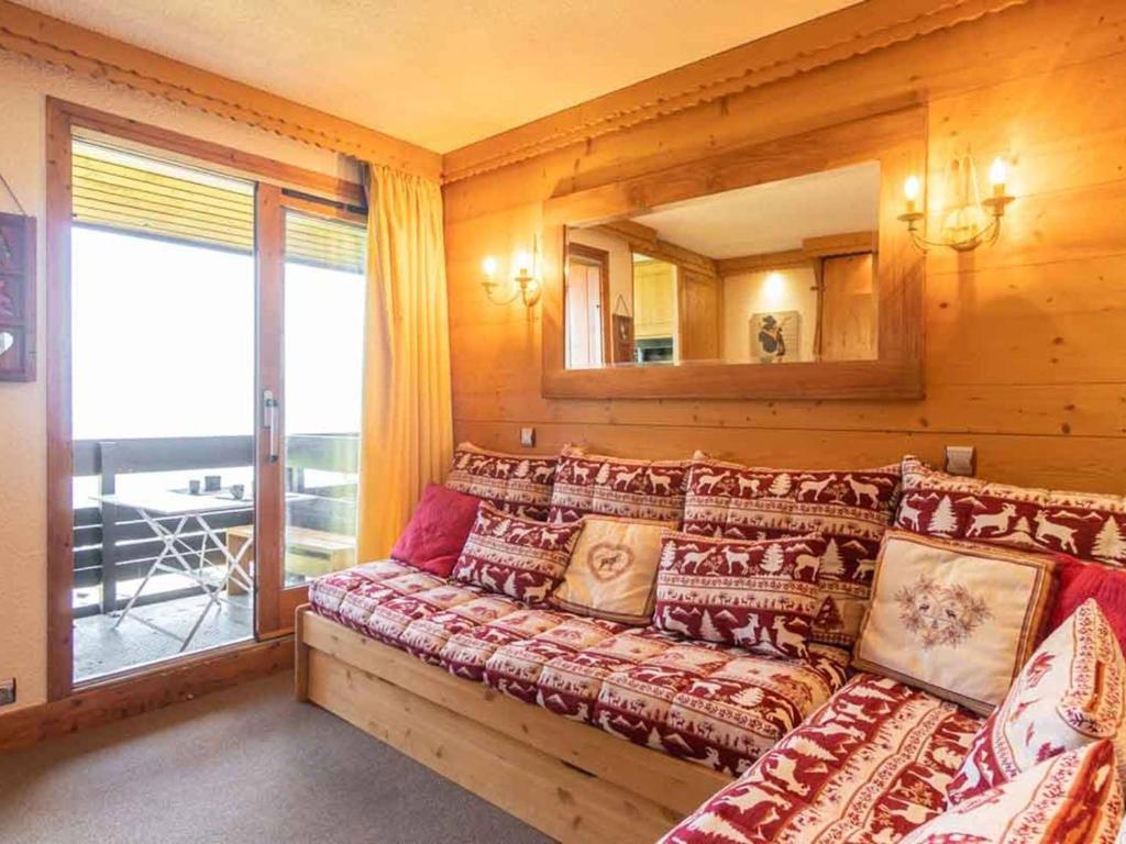 Ski in and Out 2-Bed Apartment in Meribel 73550 Les Allues