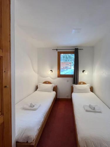 Ski-in ski-out apartment in Oz