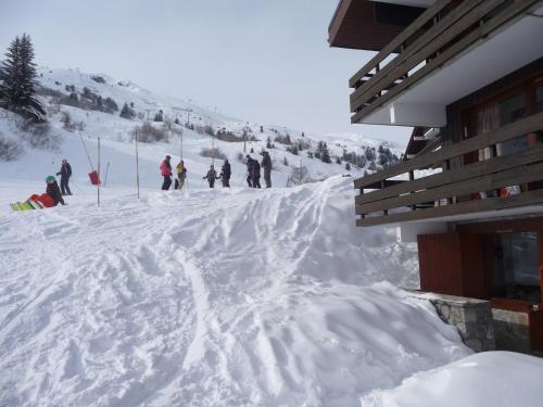 ski in ski out appartement Méribel 1800 avec garage et wifi