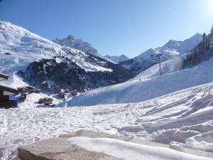 ski in ski out appartement Méribel 1800 avec garage et wifi