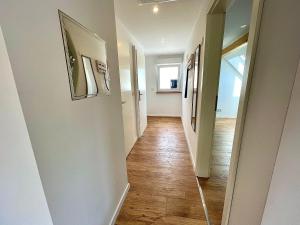 Sky Apartment, Blick zur Mosel, großer Balkon, Kaffeemaschine, Smart TV