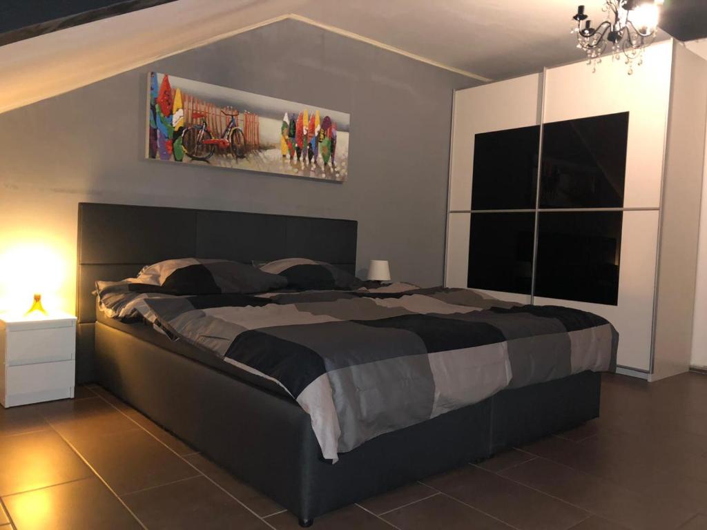 Sky Night Loft Rurstraße 194a, 52349 Düren