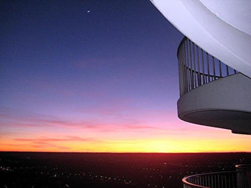 Sky-Romantic-Room