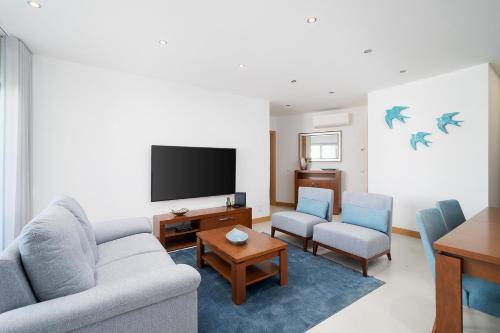 Sleek New Apartment, Horta Galvao, Lagos Algarve