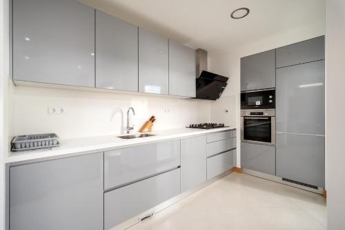 Sleek New Apartment, Horta Galvao, Lagos Algarve