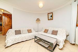 Sleep 8 Flat Near Cannes And Grasse French Riviera