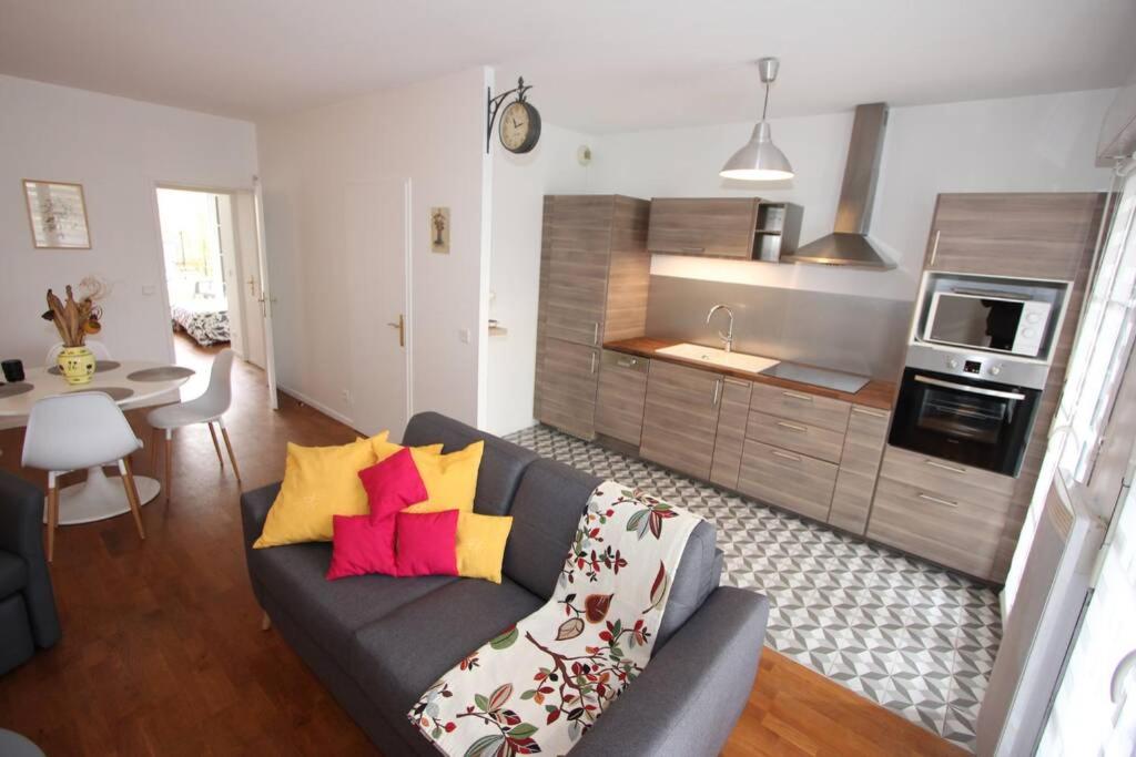 Sloan Square apartment BMYGUEST 30 Cours de la Garonne, 77700 Serris