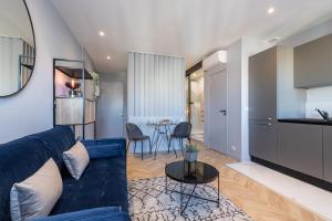 SMARTBNB - Dernier etage Ascenseur - 1 min Plage et Zone Pietonne