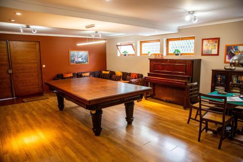Snooker House