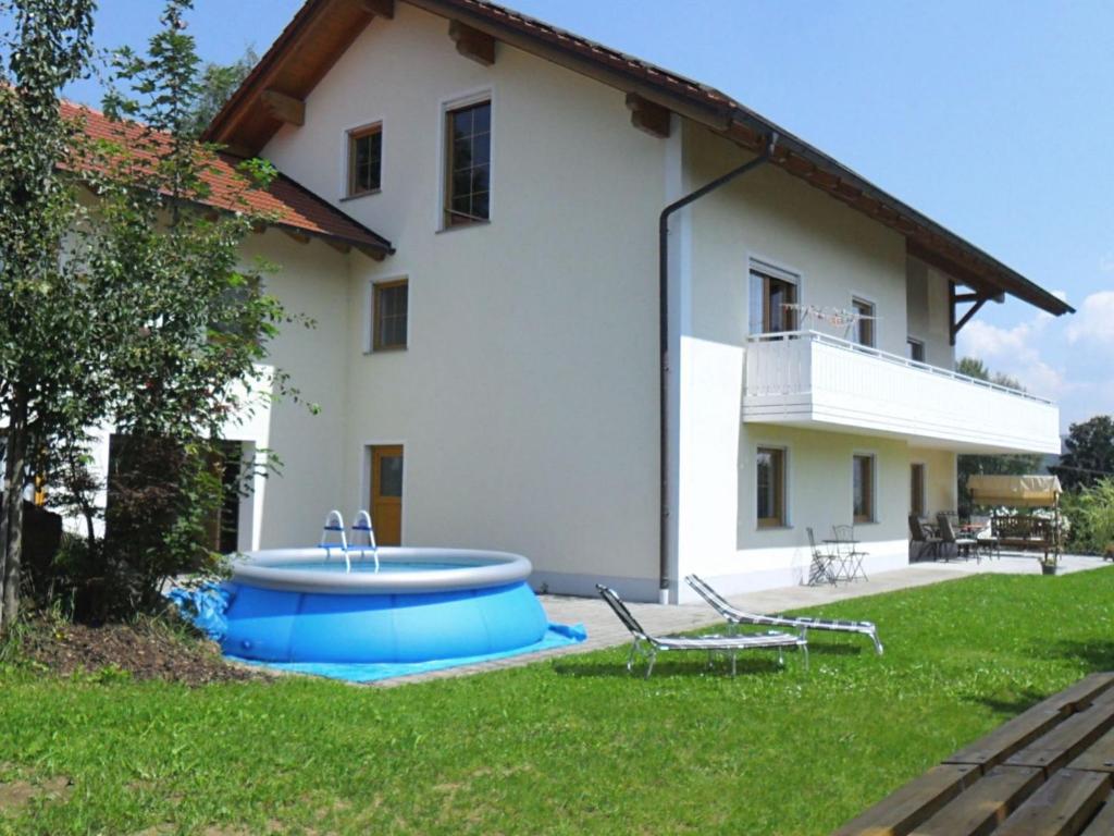 Appartement Snug apartment in Prackenbach ot Tresdorf with pool  94267 Viechtach