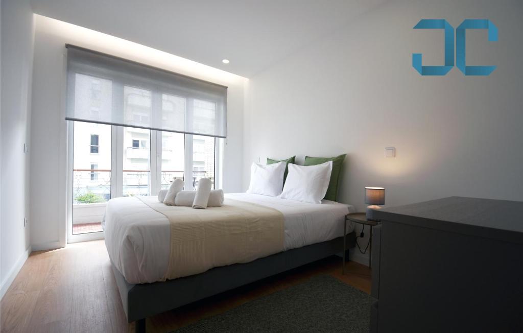 Appartement Sogra Apartment by JC with Balcony Rua de Serpa Pinto 87 1º DTO FR 4050-585 Porto