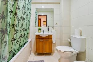 Solomon Apartment