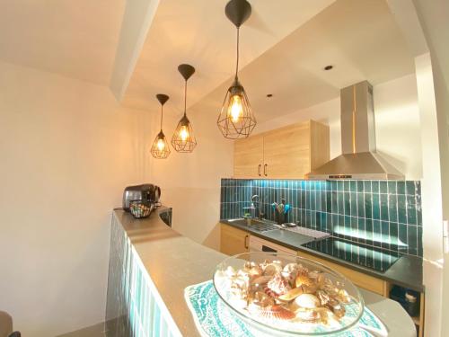 Somptueux appartement rénové en bord de mer