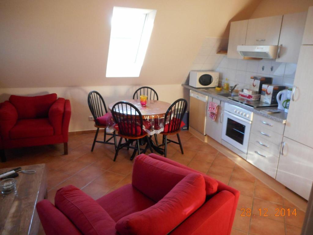 Sonnenblume Bürgermeister-Rathmann Str. 6, 23769 Landkirchen