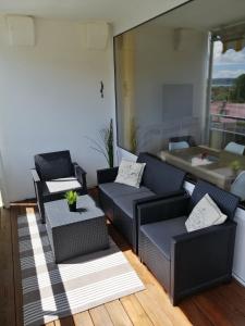 Sonnige Ferienwohnung mit Seeblick