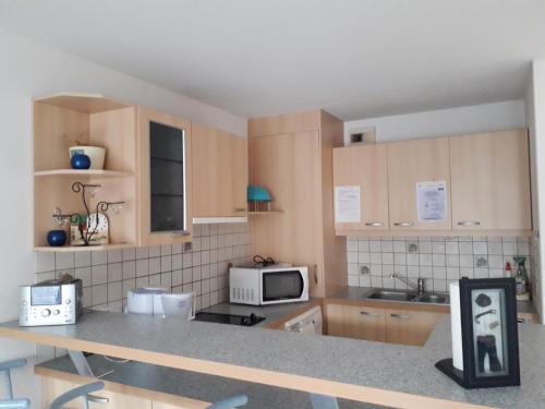 Appartement Appartement Soulac-sur-Mer, 2 pièces, 4 personnes - FR-1-648-35 rue bignon (arbous 29) residence les arbousiers N°29 Soulac-sur-Mer