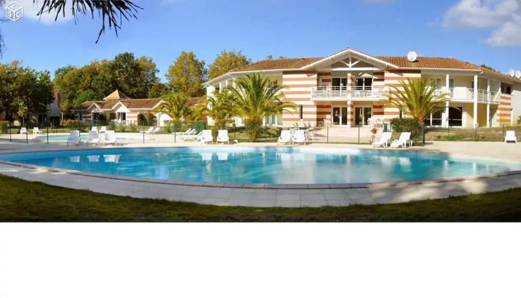 Soulac-Sur-Mer avec Piscine 25 Boulevard Marsan de Montbrun, 33780 Soulac-sur-Mer