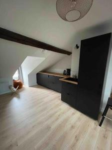 Appartement Sous les étoiles, T2 élégant, fonctionnel, central 14 Rue Jules Jeanneney 70300 Luxeuil-les-Bains Franche-Comté