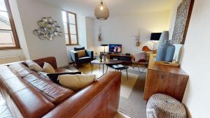 Appartement Sous les Tilleuls PARKING HYPERCENTRE 4-6 Personnes 3 Place des Dominicains 68000 Colmar Alsace