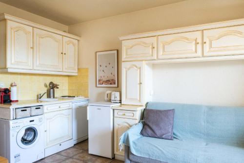 South facing studio with sea view