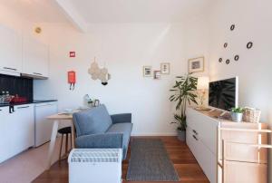 SP199 Flat by