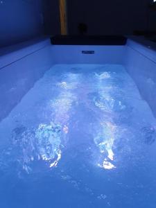 SPA Détente jacuzzi cinéma farniente
