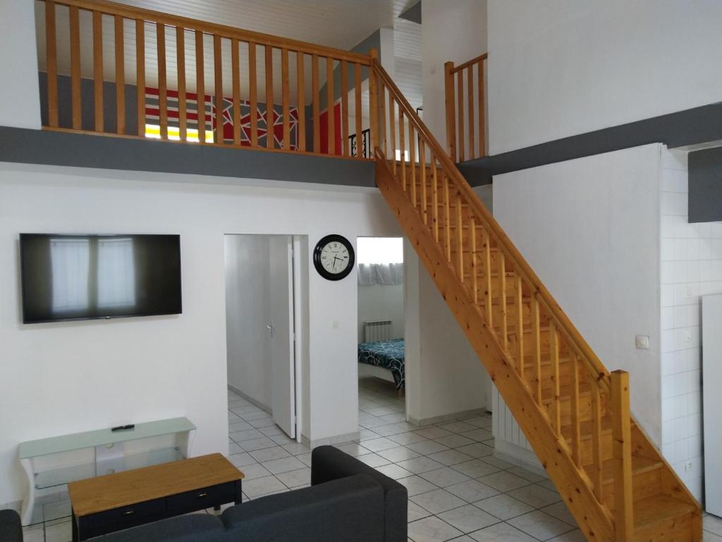 Appartement Spacieuse maison avec garage 5 mins valenciennes 190 Rue Jean Jaurès 59410 Anzin