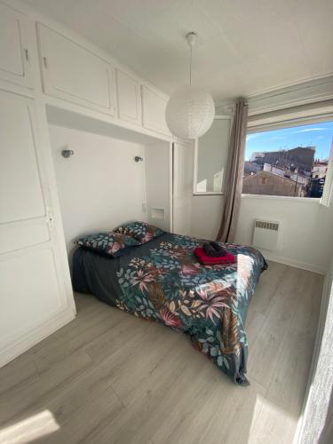 Spacieux appartement avec balcon Béziers centre et proche plage