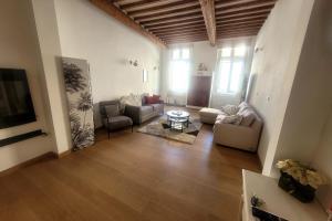 Appartement SPACIEUX appt pour 2 à Avignon ! 19 Rue Des Trois Faucons 84000 Avignon Provence-Alpes-Côte d\'Azur