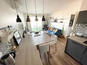 Spacieux, calme & Lumineux Appart avec Balcon