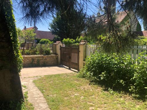 Spacieux et Paisible - 65m2 avec Jardin clos.