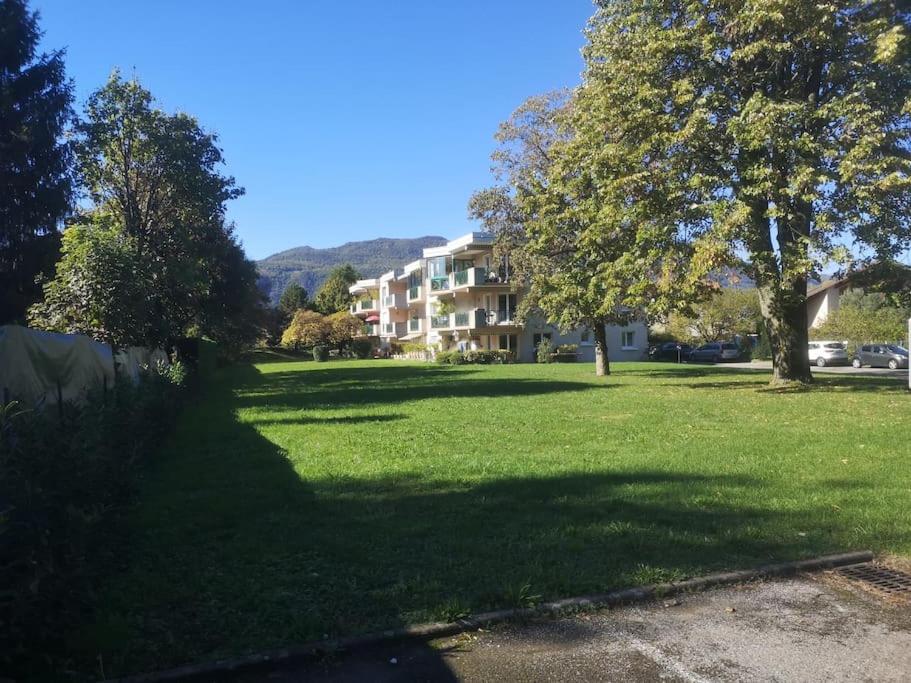 Spacieux T2 53 m2 Aix-Parc Lac 4* 1er étage avec ascenseur 95 Avenue du Grand Port, 73100 Aix-les-Bains