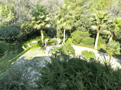 SPACIEUX VILLA APPARTEMENT, JARDIN et PISCINE PRIVE