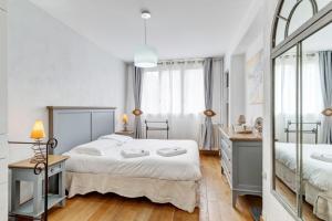 Spacious 1-bedroom with parking near the Place Dupuy in Toulouse Welkeys