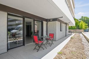 Spacious 1-bedroom with terrace 15 min from Lake Annecy Welkeys