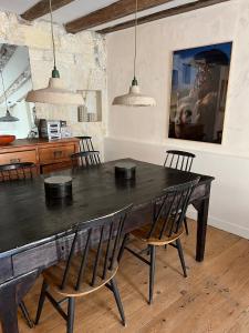 Spacious 2br in Arles Historical Center With Terrace
