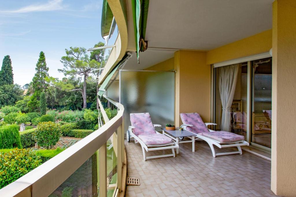 Appartement Spacious 2br with terrace and swimming pool near the sea in Nice Welkeys 34 B Avenue de Fabron 06200 Nice