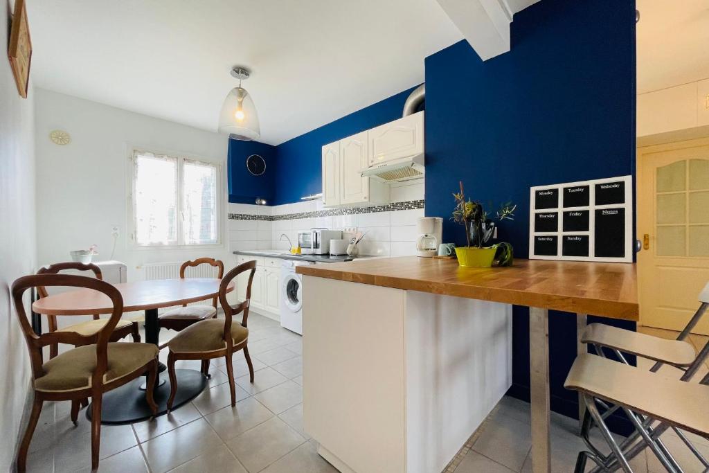 Spacious 3 BR flat Nice center - magnificent view-parking 06000 Nice