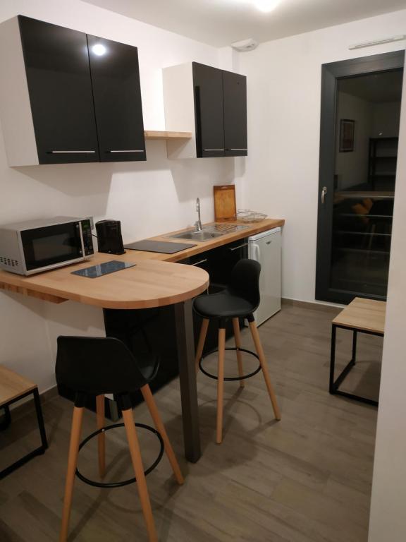 Spacious 3-room \ 06160 Antibes