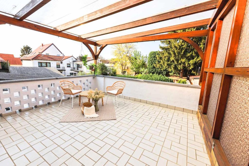 Appartement Spacious 6 Room Flat *Balcony & Terrace* 66 Messeler Straße 64291 Darmstadt