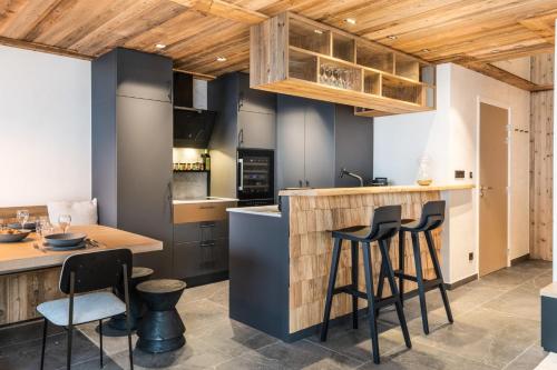 Spacious and modern apartment with views