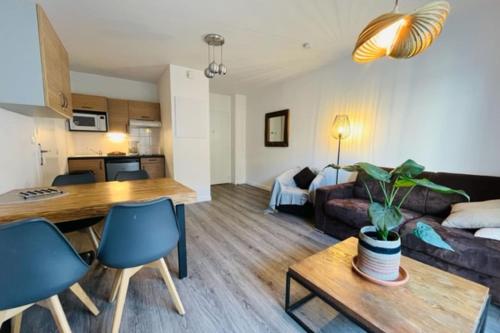 Spacious and very central apartment with garden