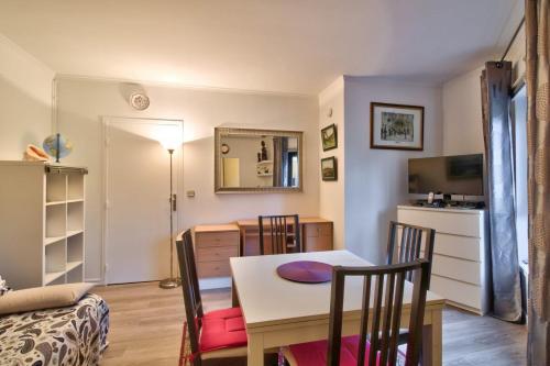 Spacious apartment for 4 people - Paris 14